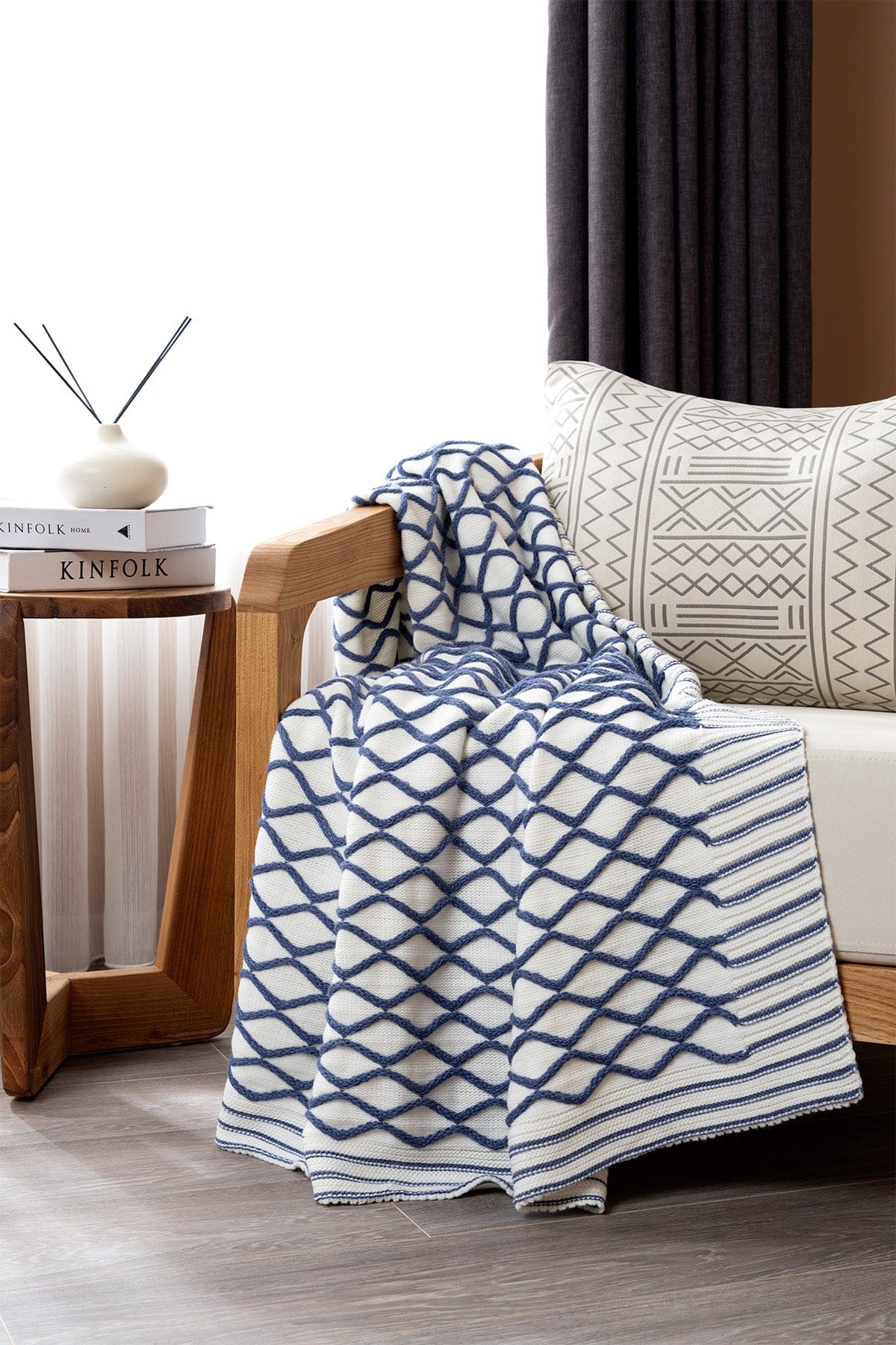 Loop Indigo Acrylic TV Blanket 130x170 3732A