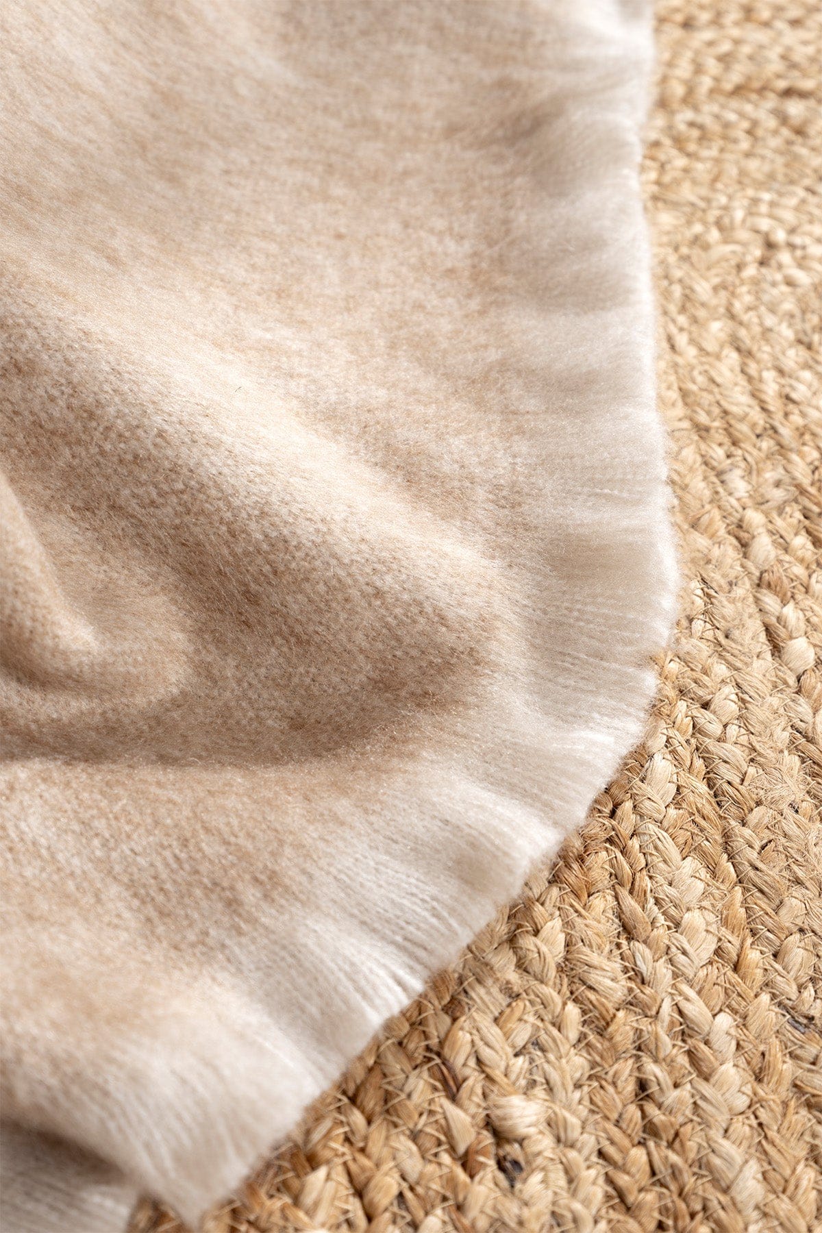 Scala Beige Faux Fur Throw TV Blanket 130X170 5072A